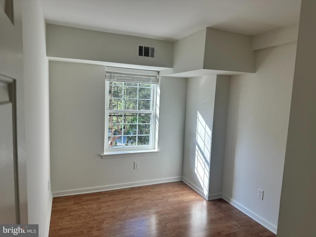 1430 Washington Place photo 25