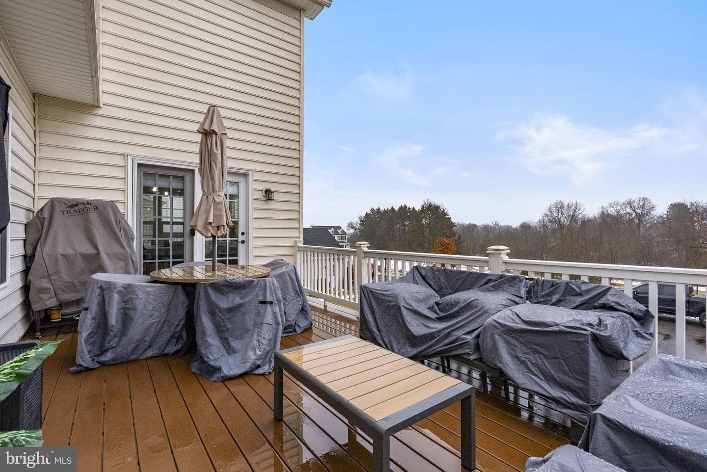 638 Bridge Street photo 48