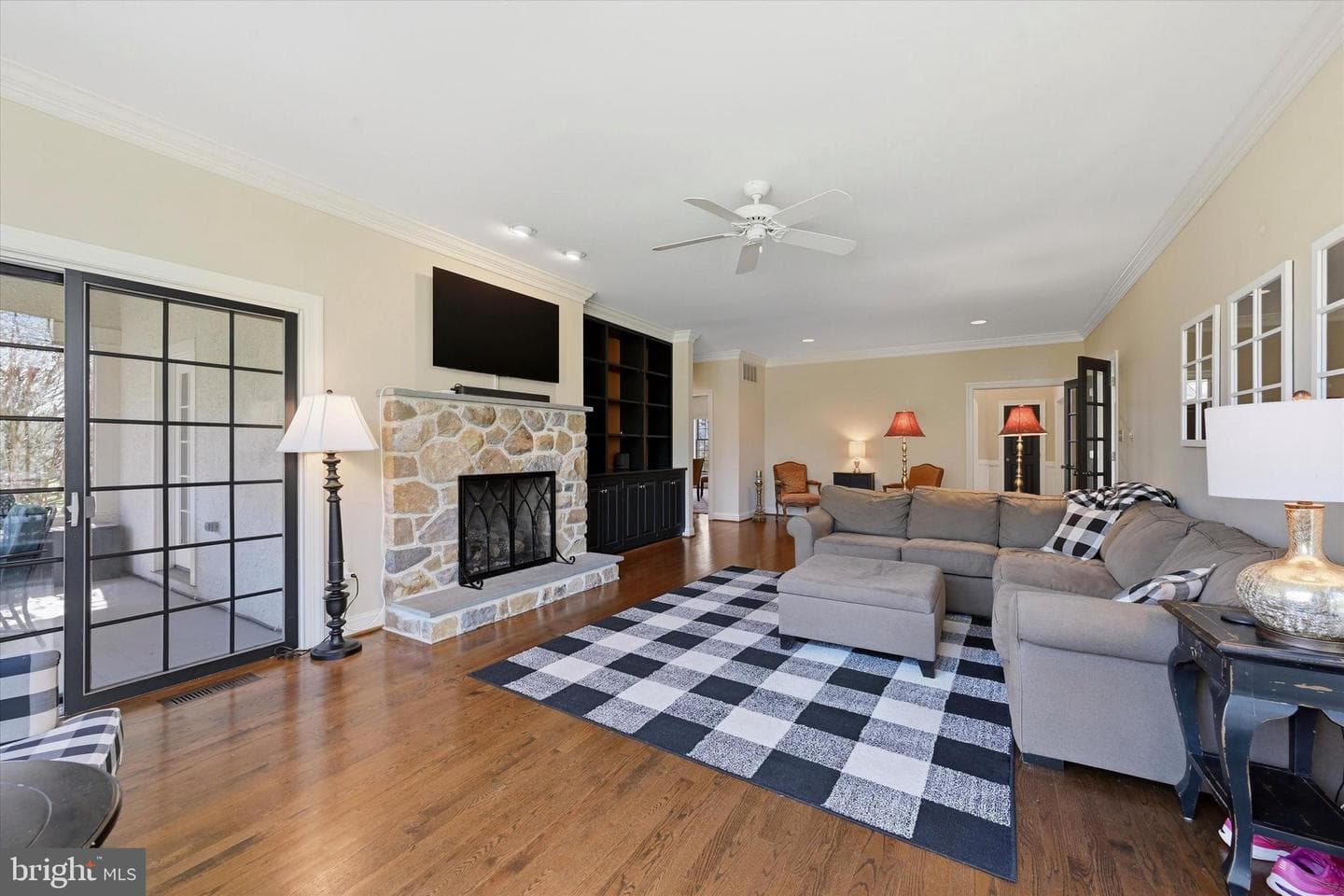 50 Howson Lane photo 15