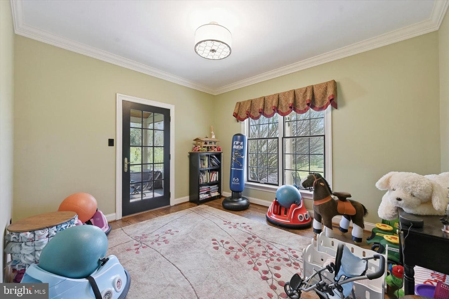 50 Howson Lane photo 17