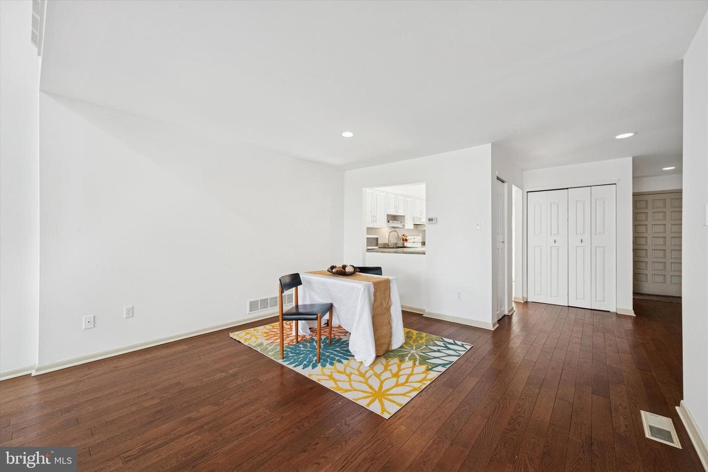 604 Westtown Circle photo 8