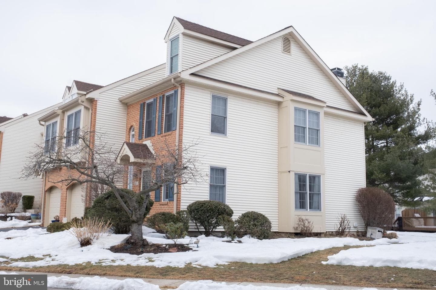 1400 Continental Circle photo 2