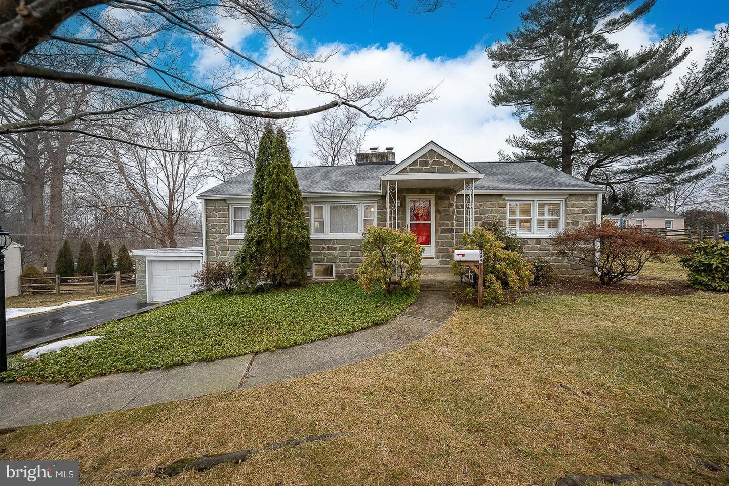329 Saint James Road