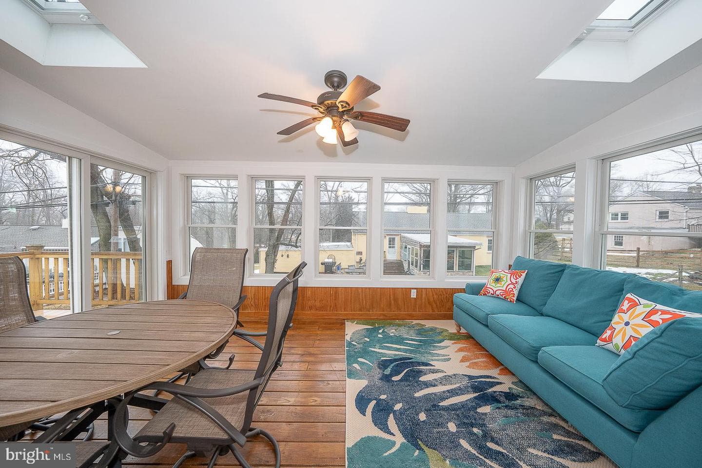329 Saint James Road photo 16