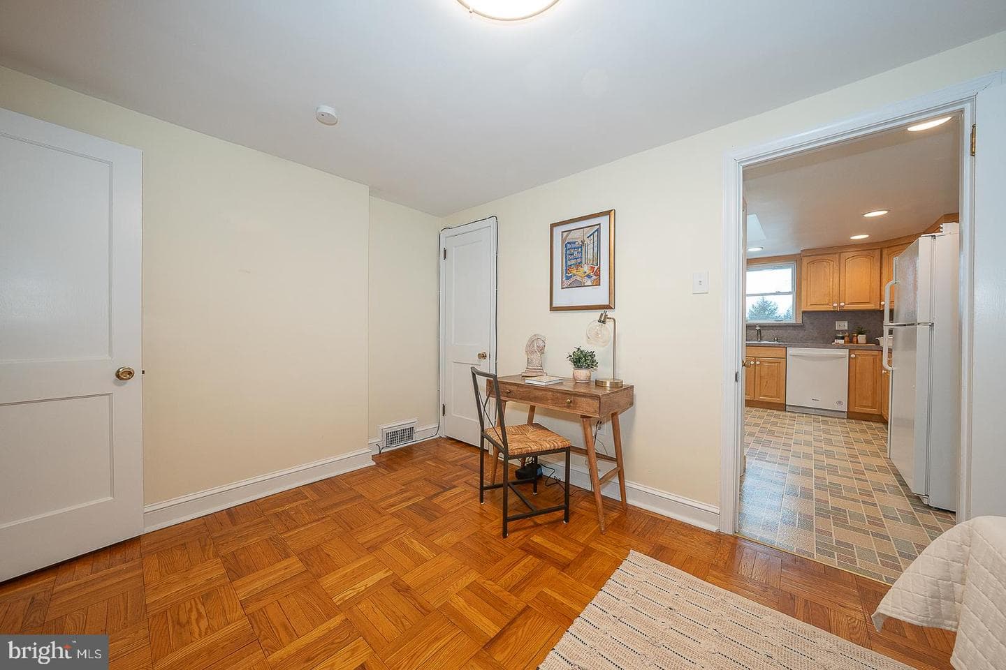 329 Saint James Road photo 28