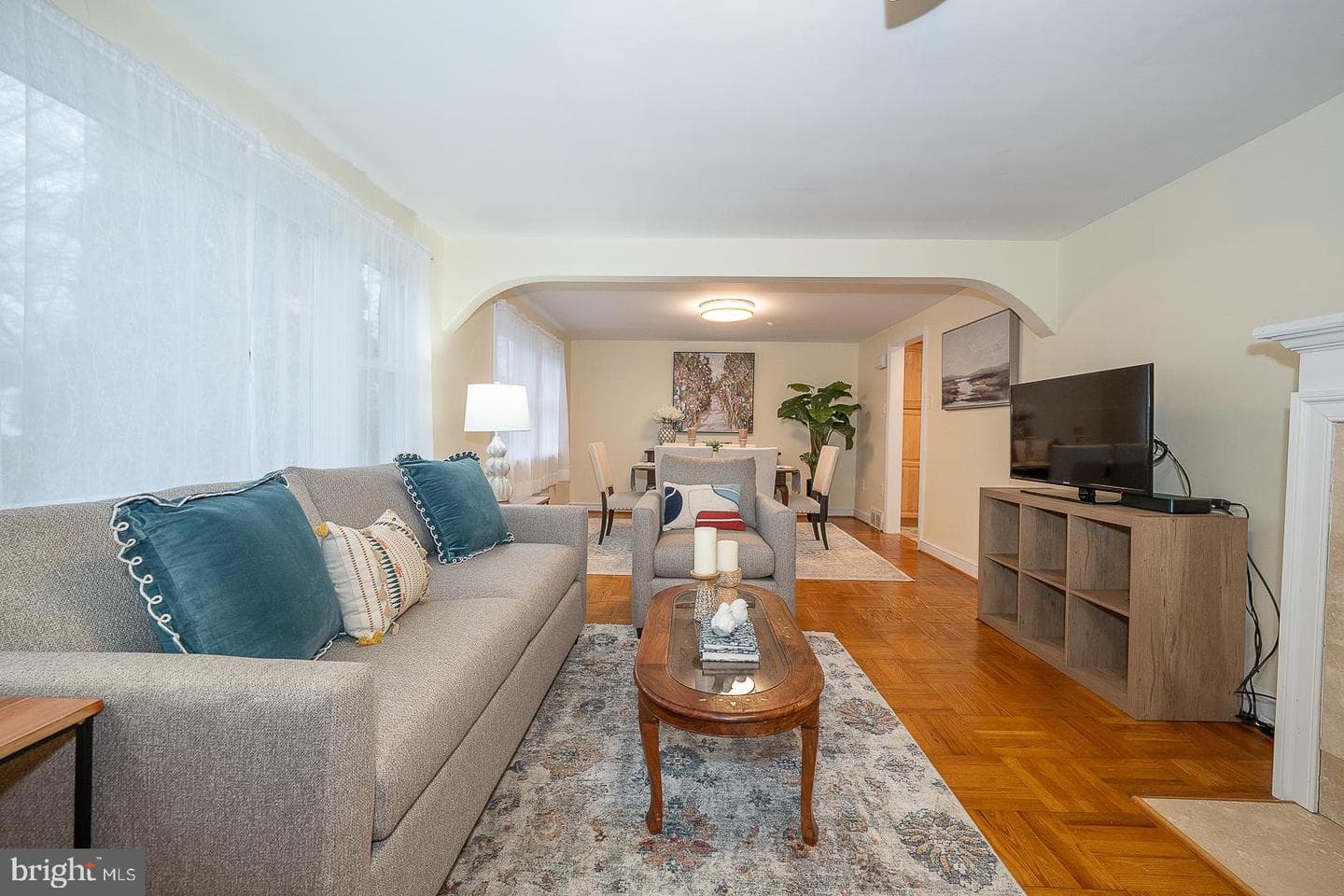 329 Saint James Road photo 7