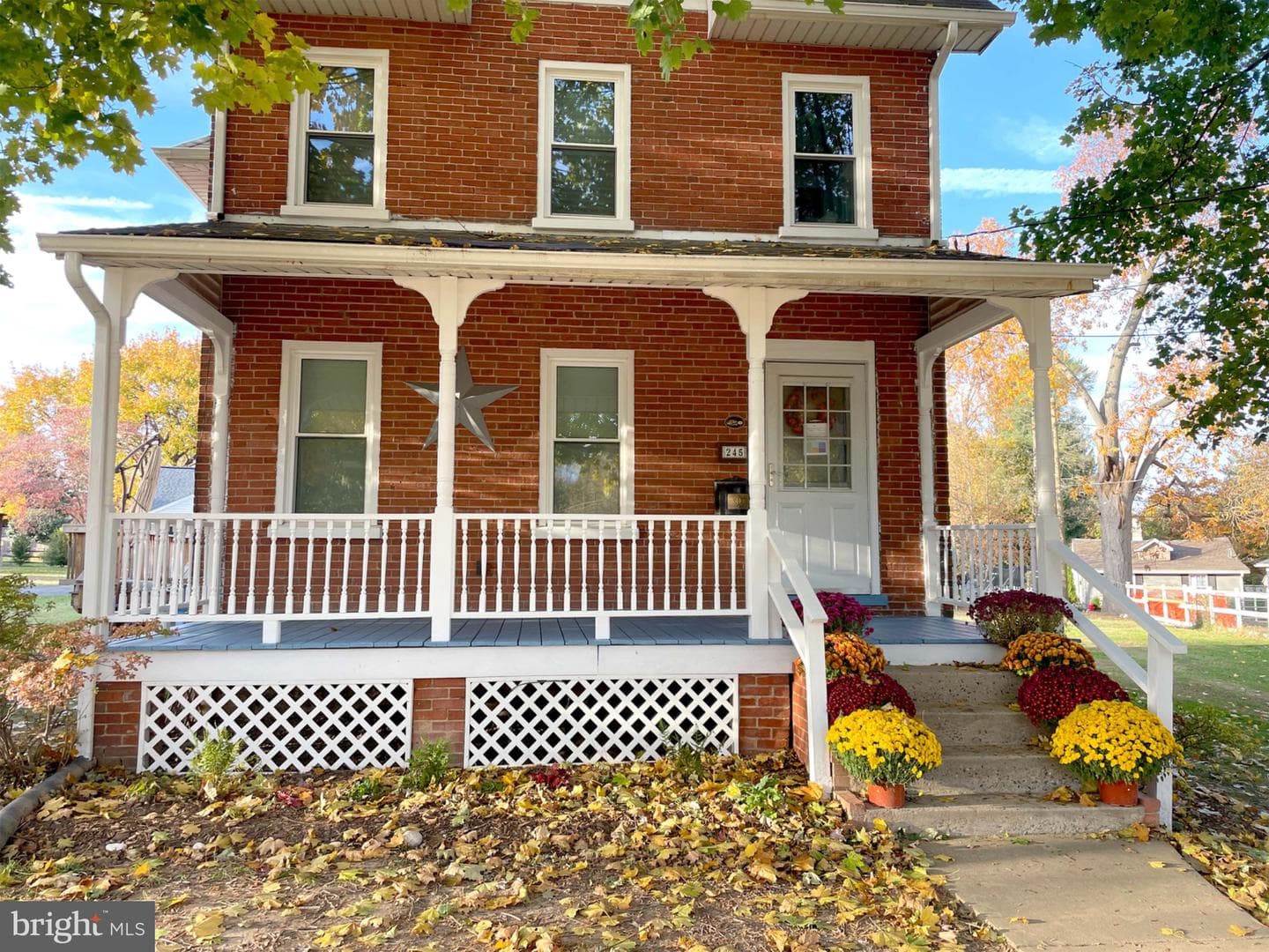 245 Maple Street photo 1