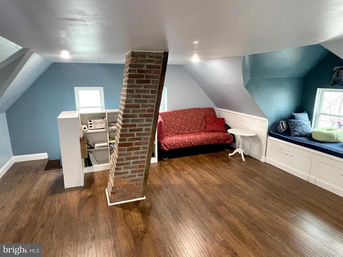 245 Maple Street photo 16