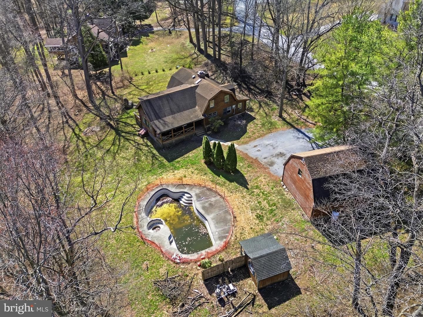24 Grist Mill Lane photo 11