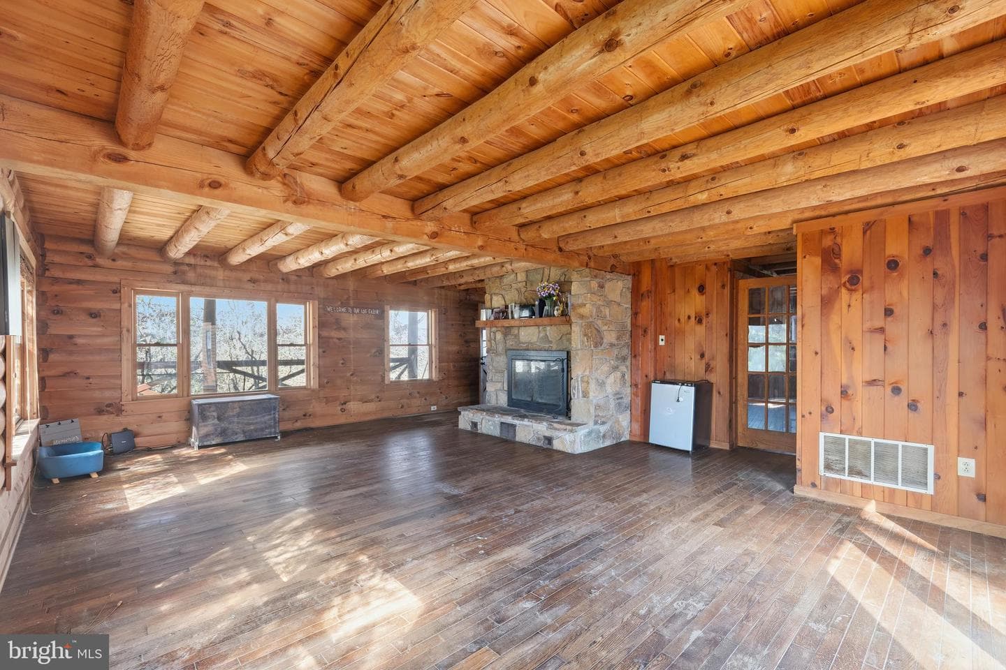 24 Grist Mill Lane photo 9