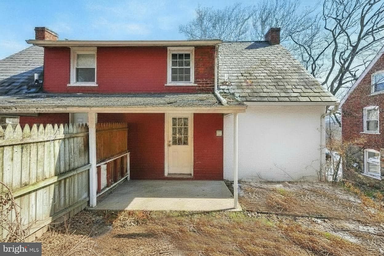 1410 Brick Row photo 14