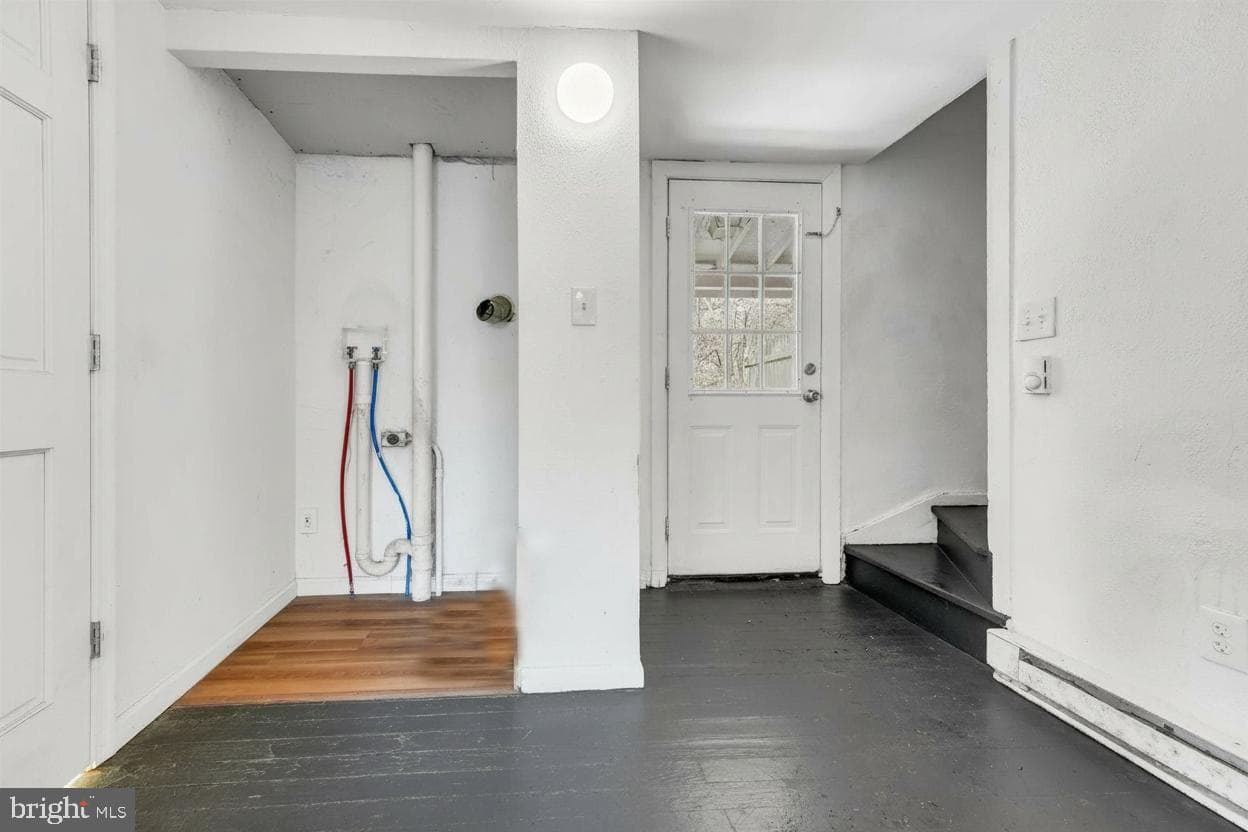 1410 Brick Row photo 15