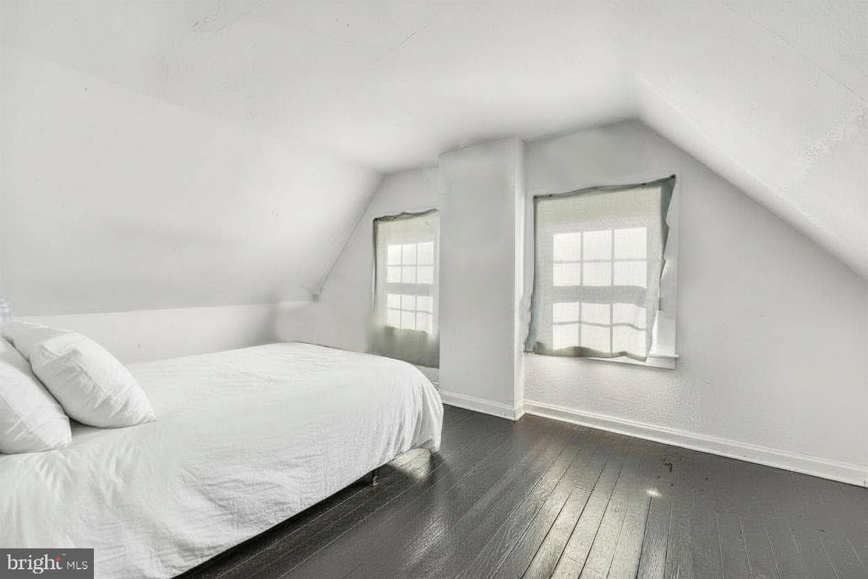 1410 Brick Row photo 20