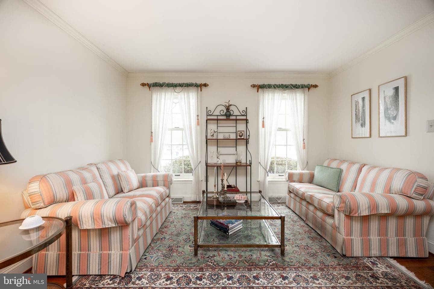 21 Lexington Manor photo 27