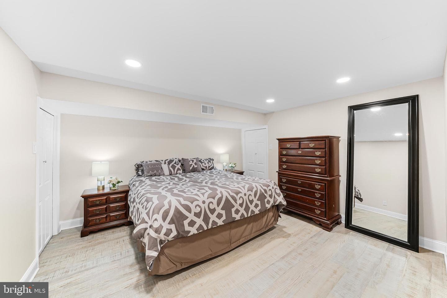 535 Webb Road photo 34