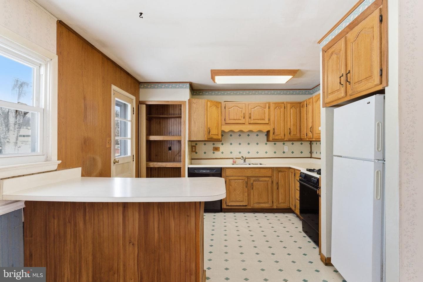 405 Sunset Drive photo 12