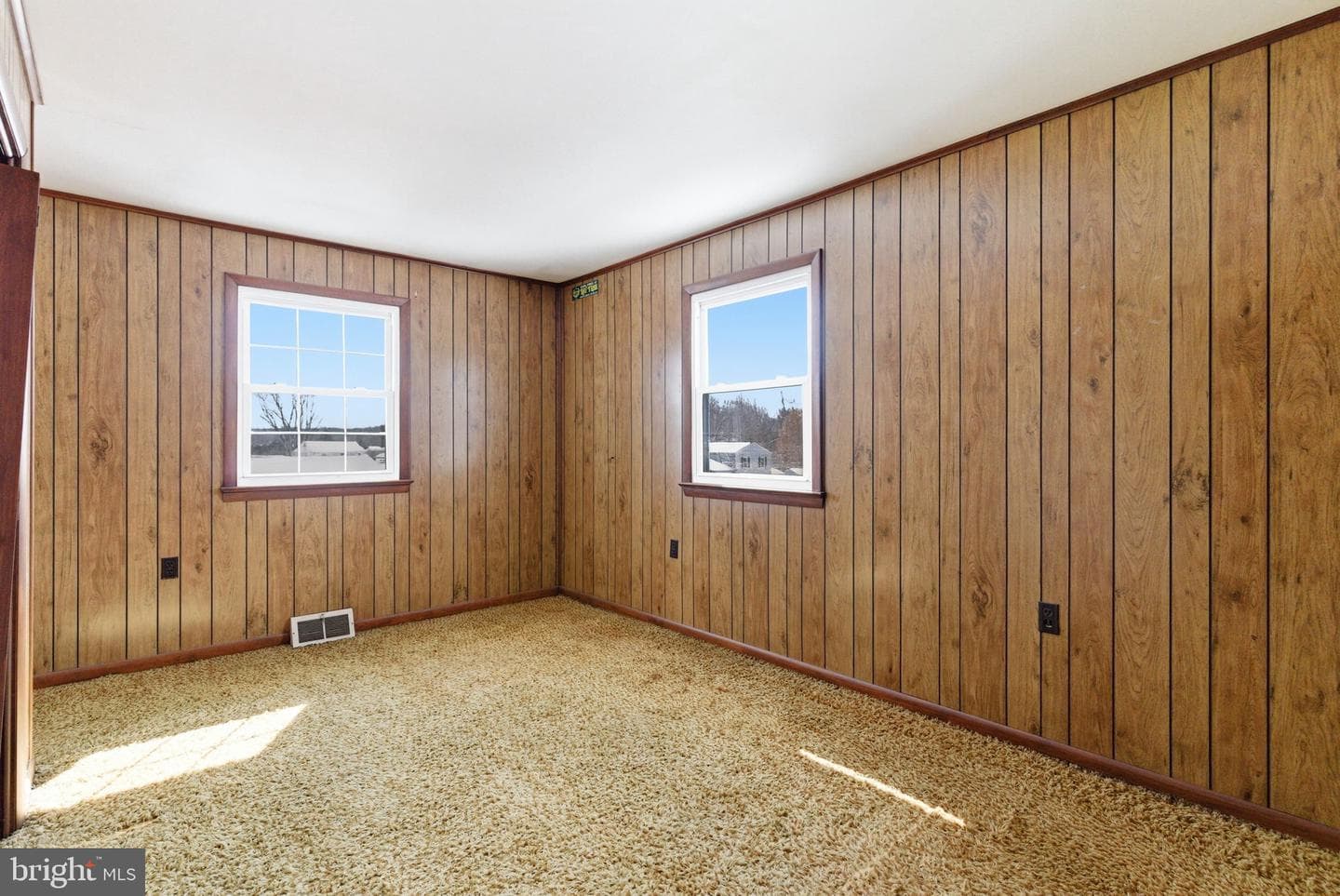 405 Sunset Drive photo 25