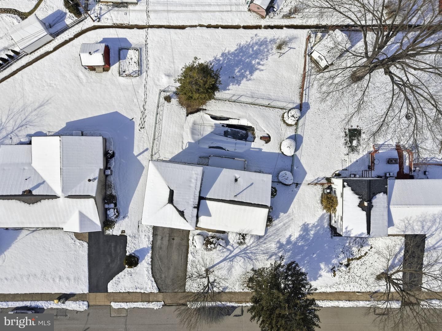 405 Sunset Drive photo 54