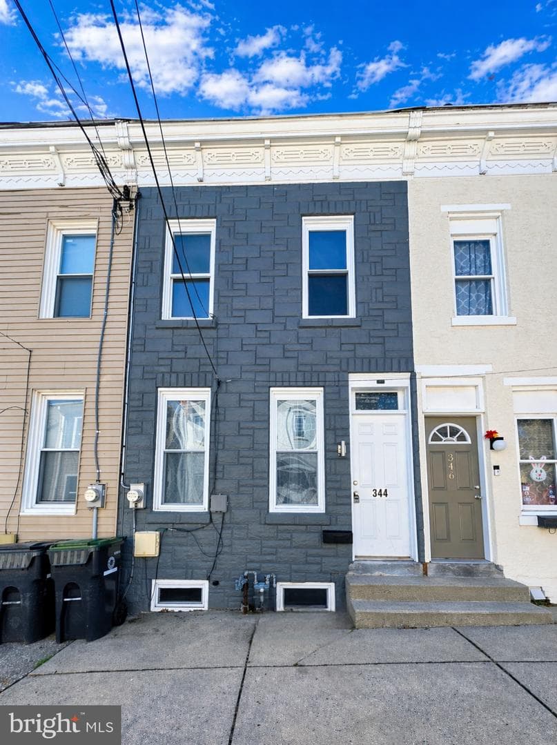 344 Grover Street photo 2