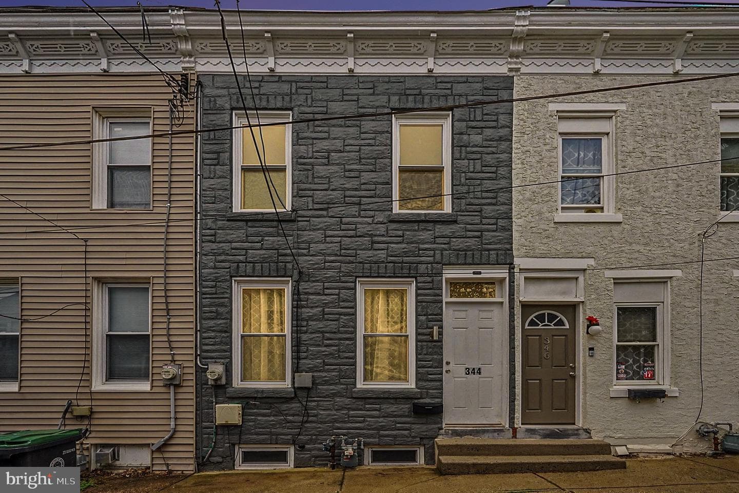 344 Grover Street photo 29