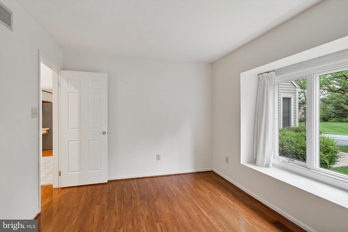 1110 Mews Lane photo 13