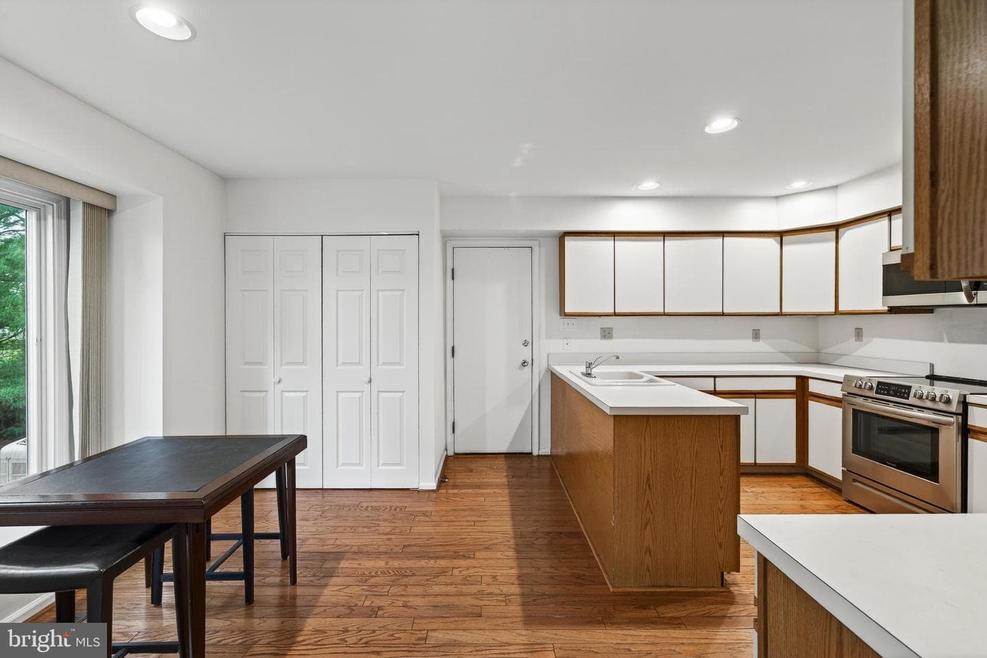 1110 Mews Lane photo 9