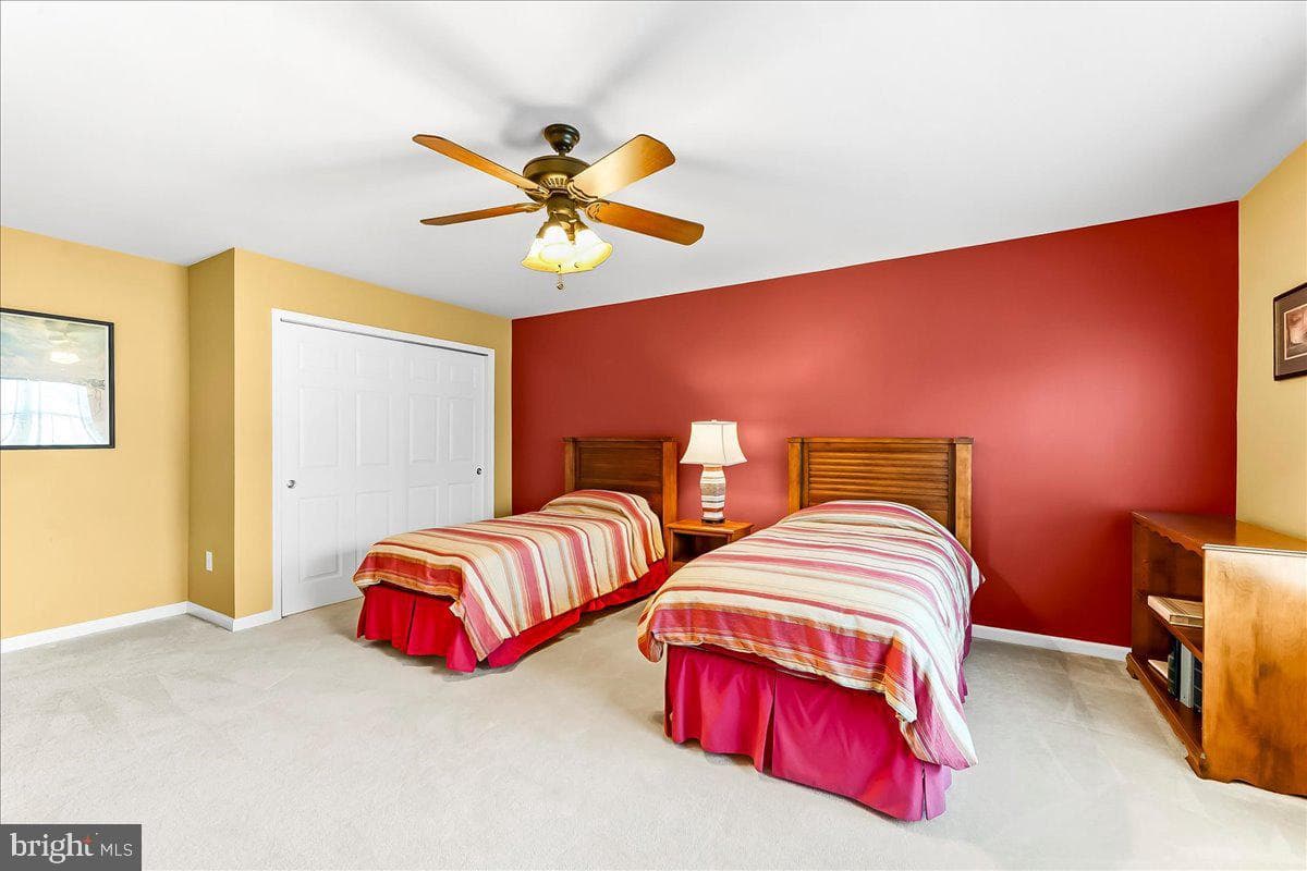 161 Candlewyck Drive photo 32