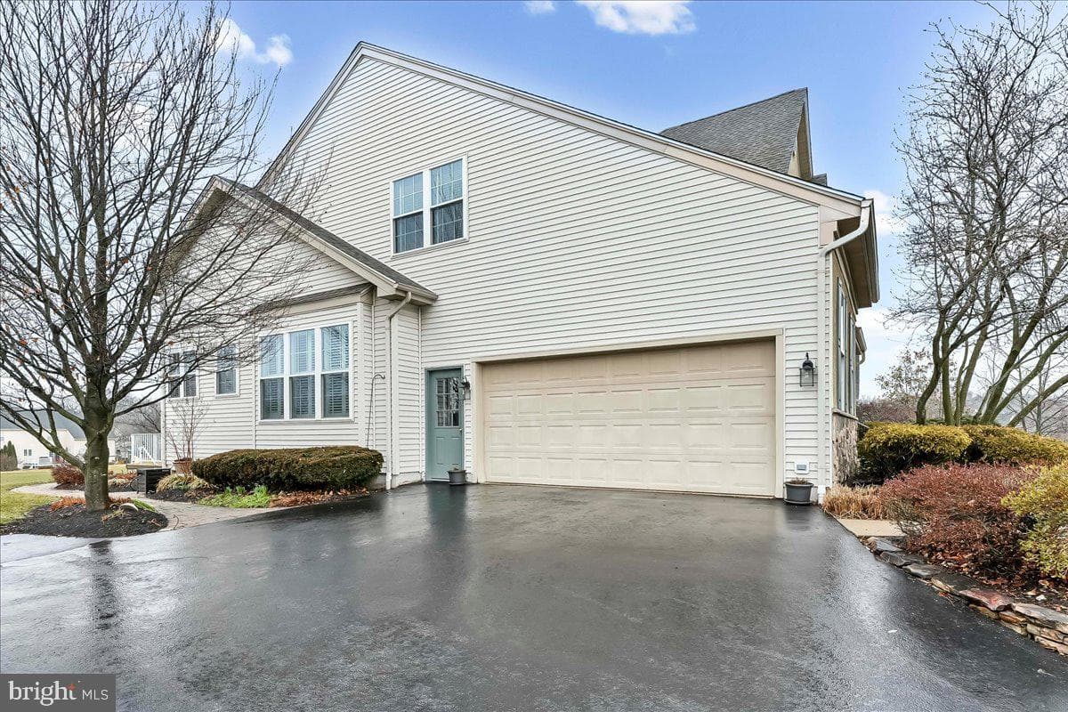 161 Candlewyck Drive photo 35
