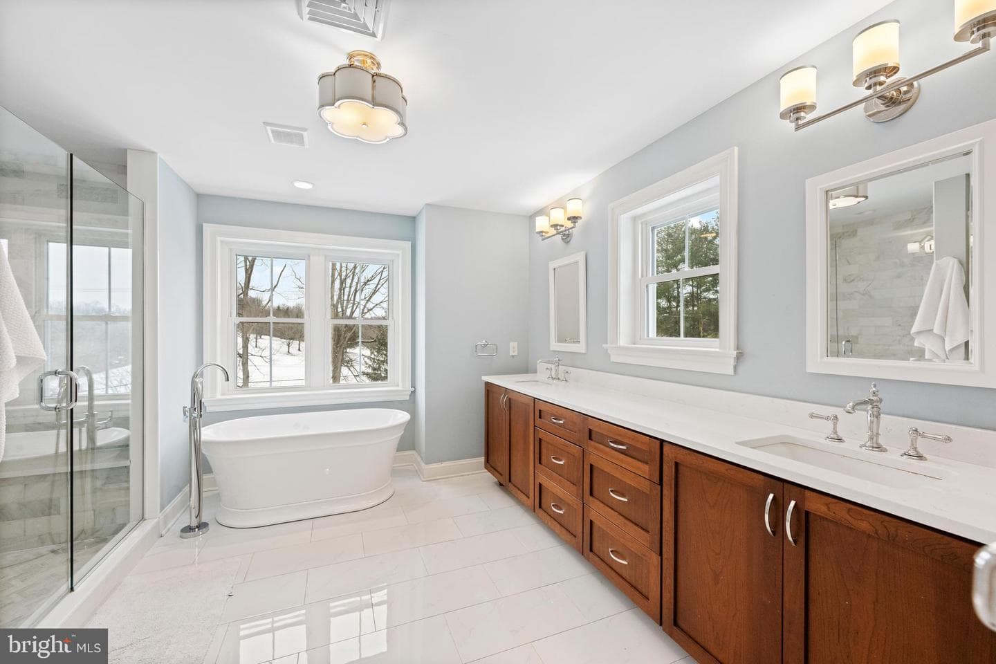 814 Newtown Road photo 22