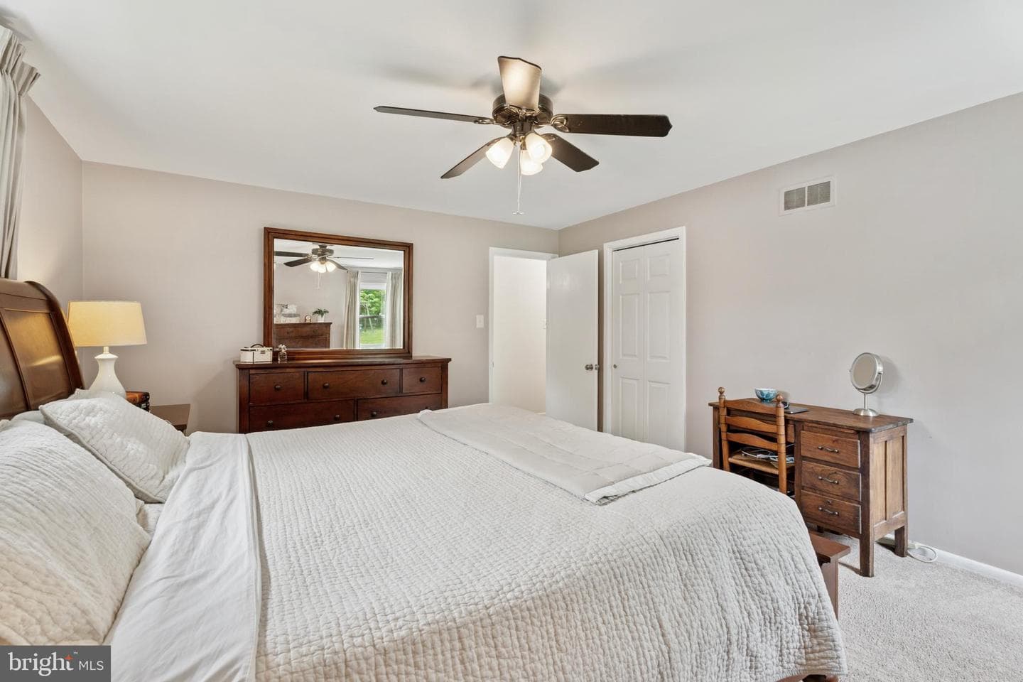 41 S Spring Lane photo 20