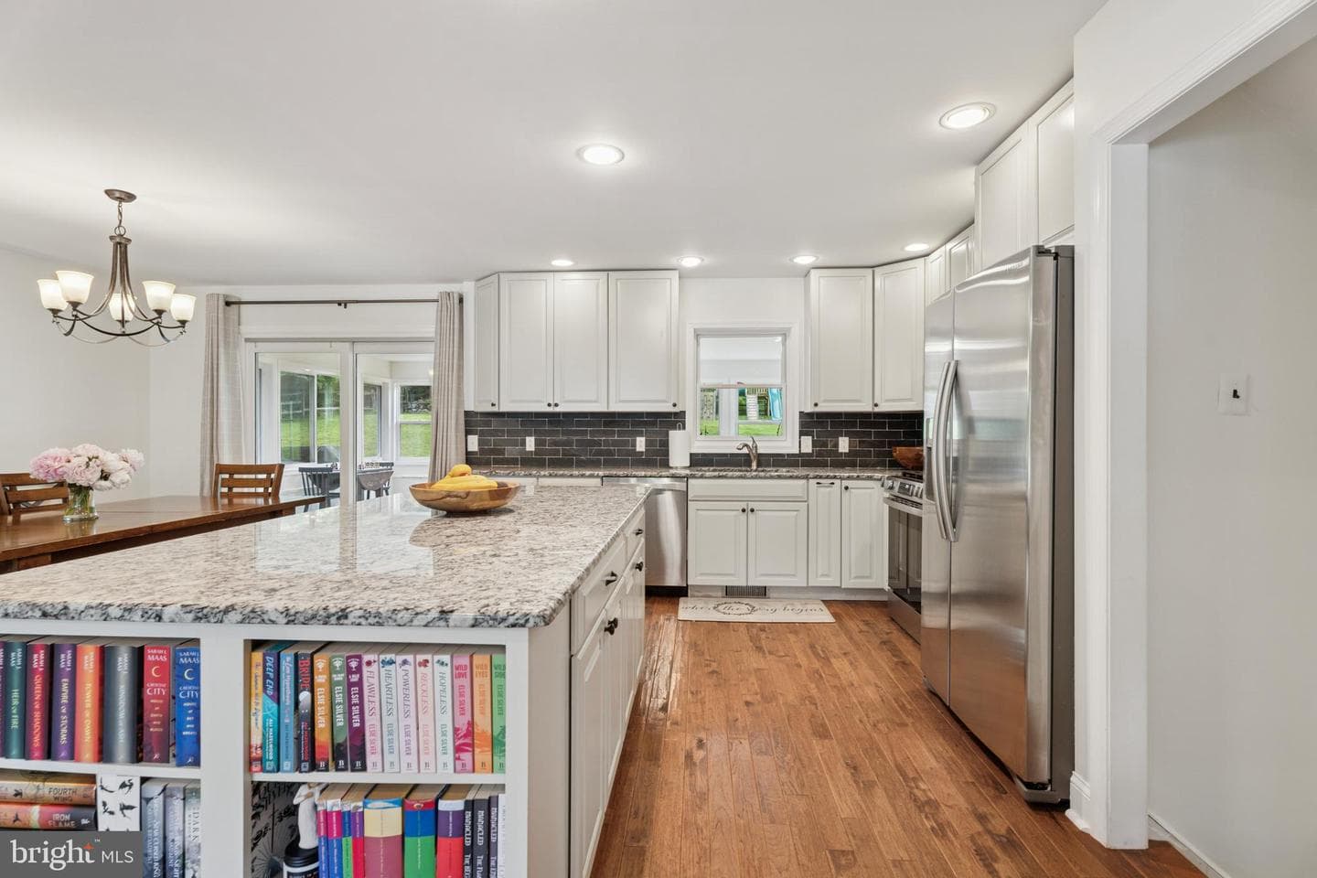 41 S Spring Lane photo 6