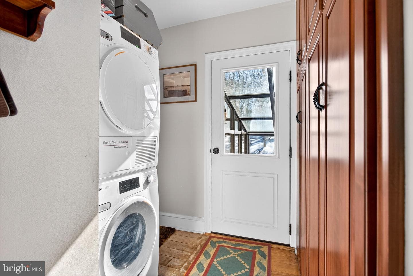 9 Foxchase Road photo 26