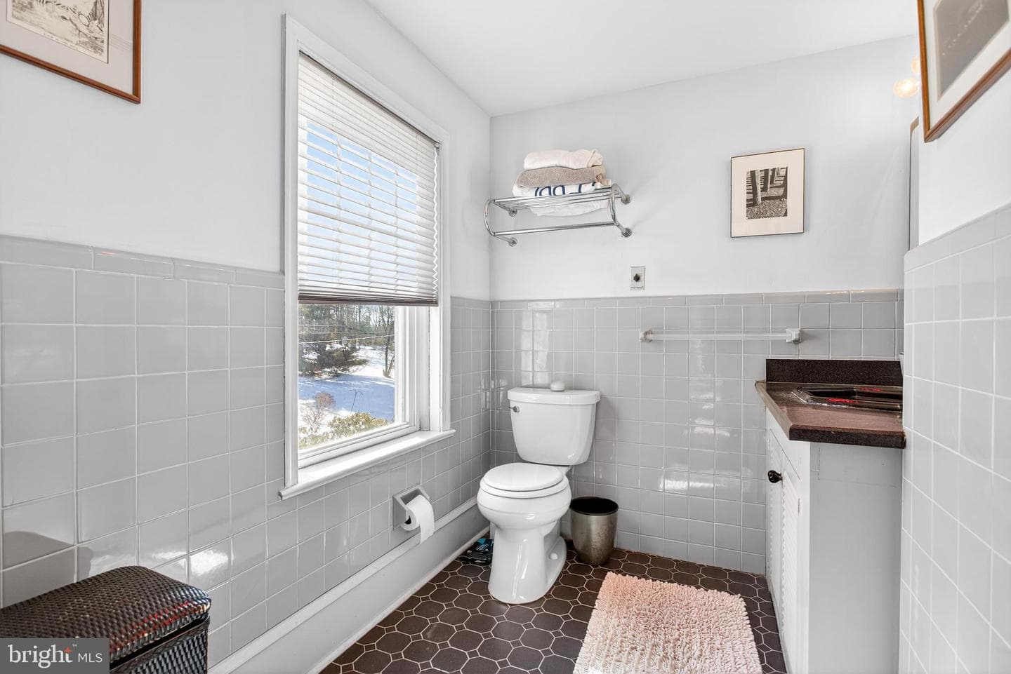 9 Foxchase Road photo 47