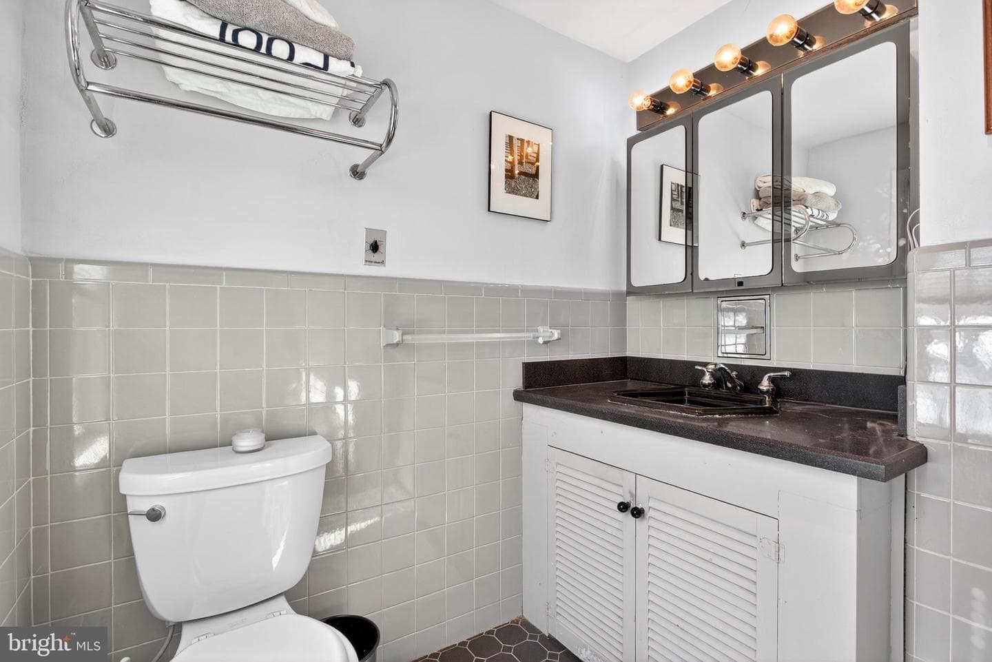 9 Foxchase Road photo 48