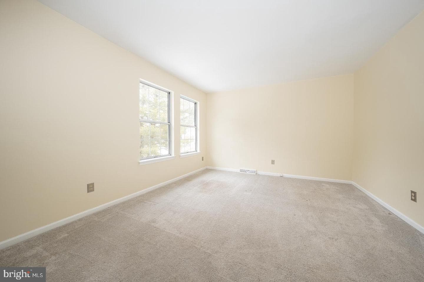 749 Bradford Terrace photo 27