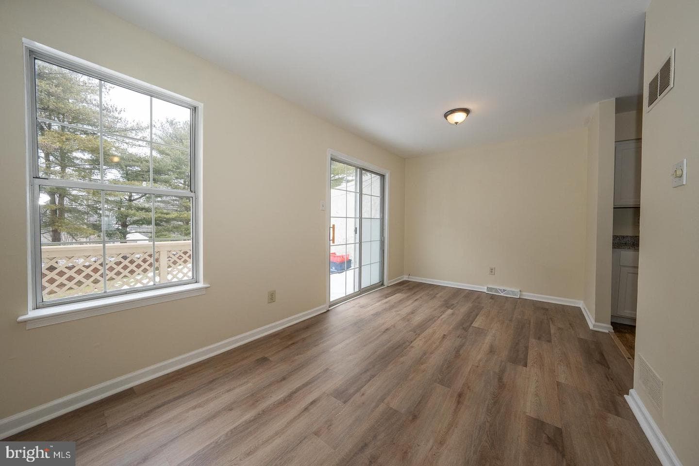 749 Bradford Terrace photo 8