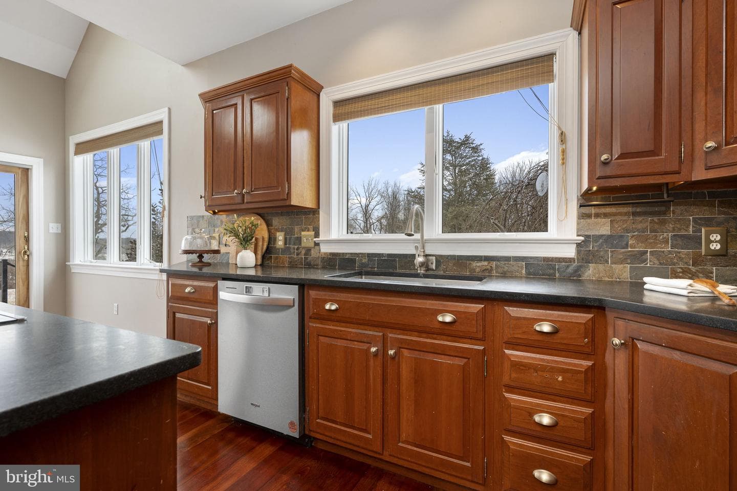 120 Lyndell Road photo 10
