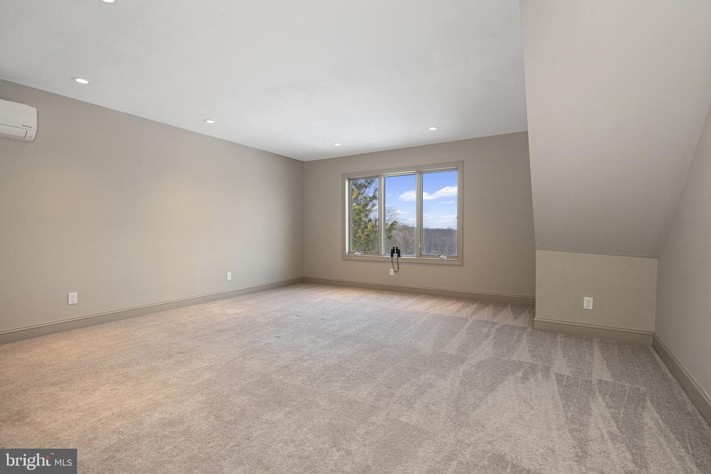 120 Lyndell Road photo 36