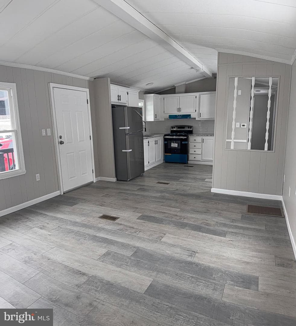 867 Aspen Avenue photo 3