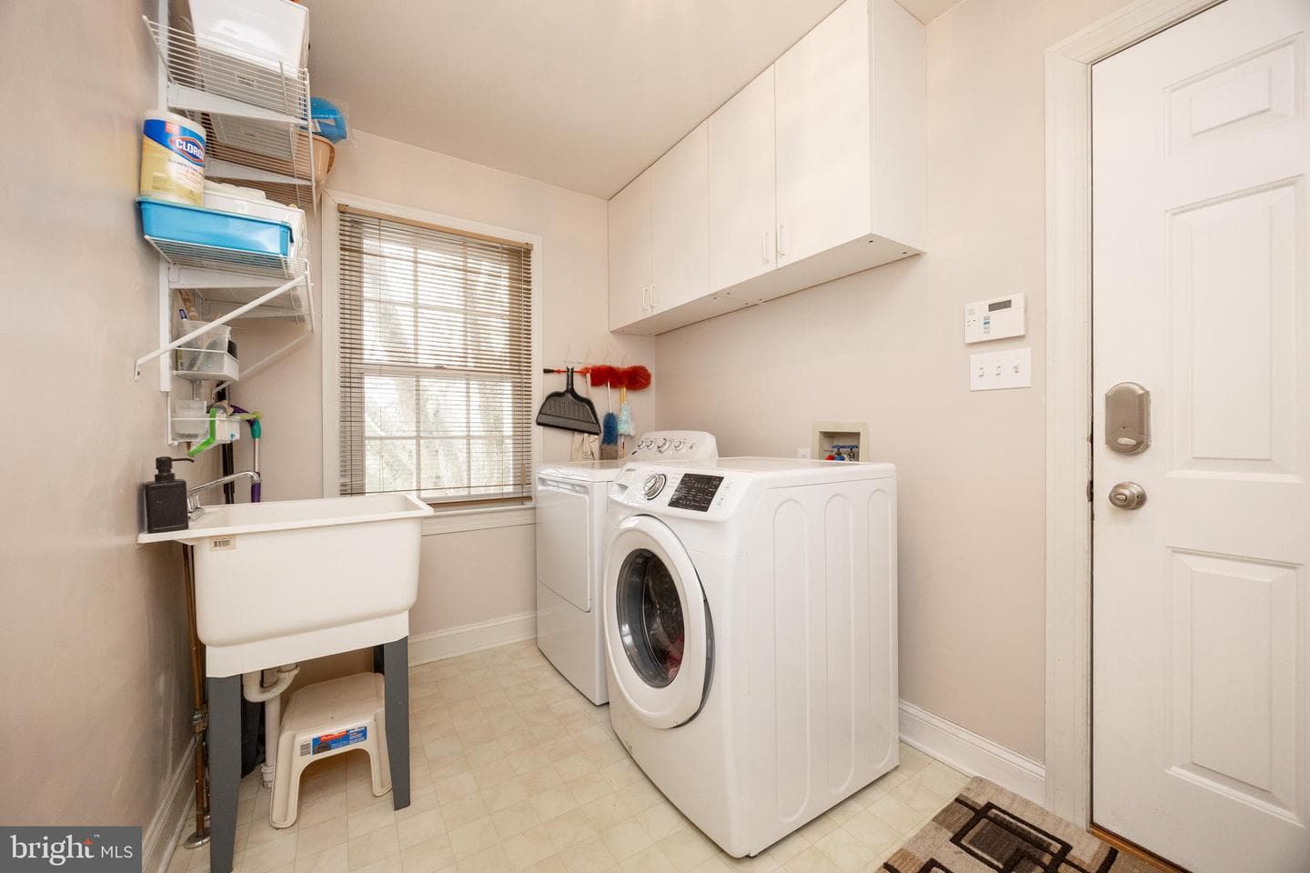 35 Oakwood Lane photo 17