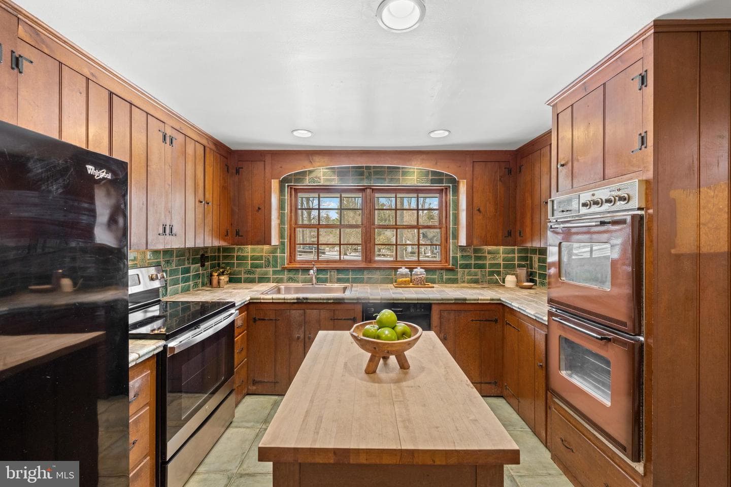 130 Beaumont Road photo 11