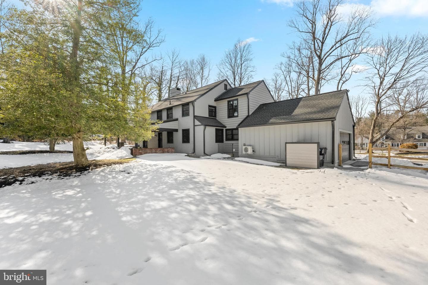 130 Beaumont Road photo 36