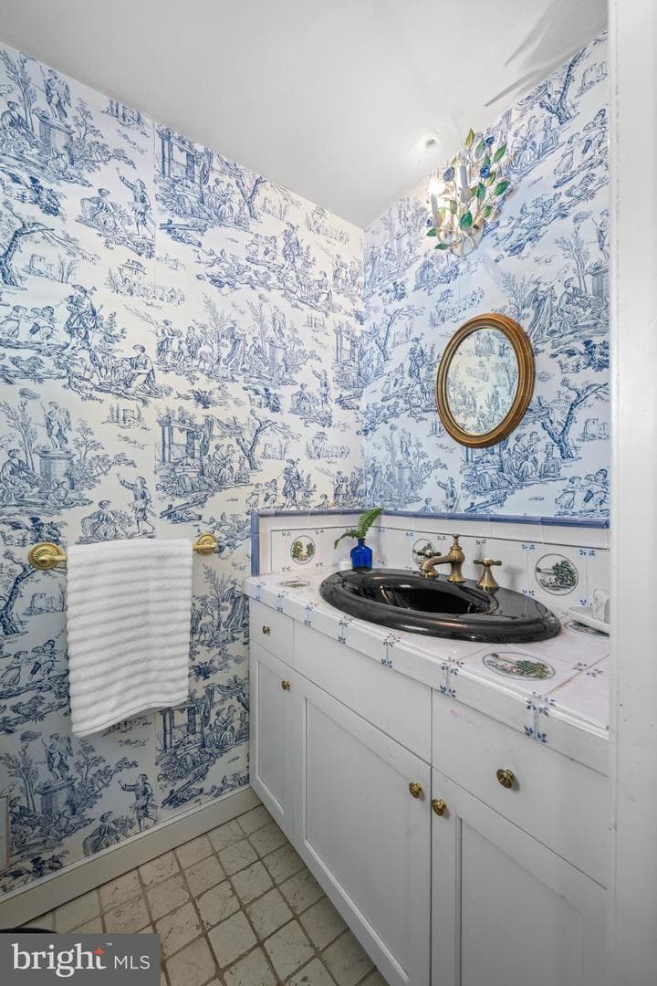 130 Beaumont Road photo 4