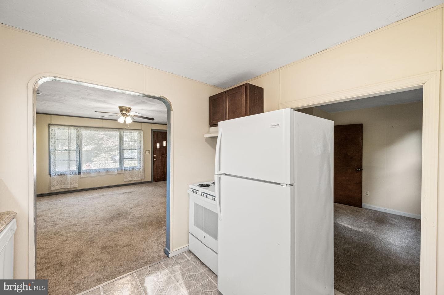 10 W Summit Avenue photo 32