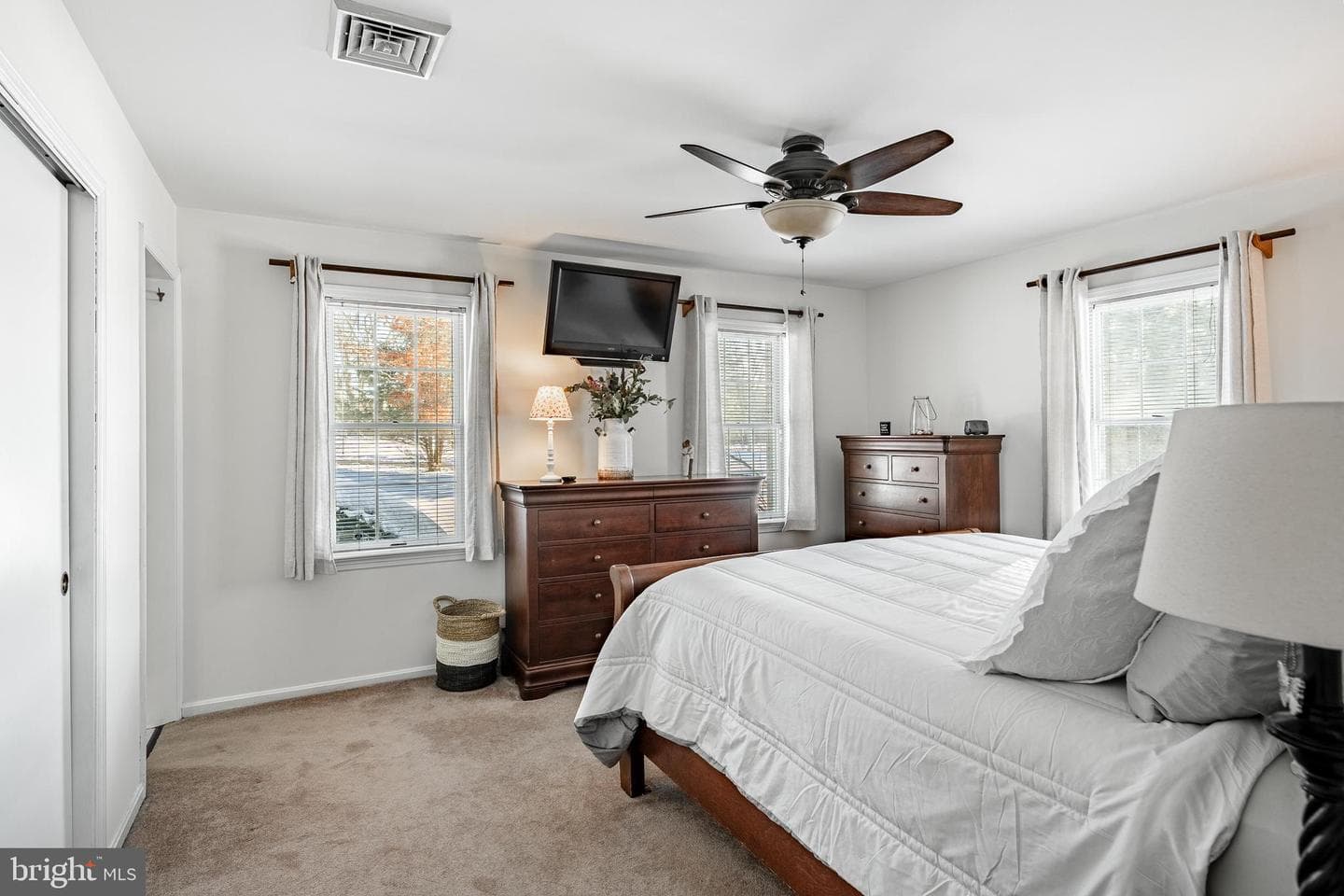 401 Marshall Road photo 14