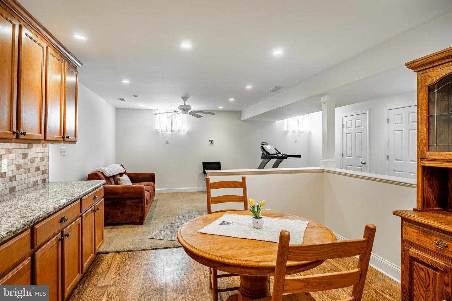 401 Marshall Road photo 27