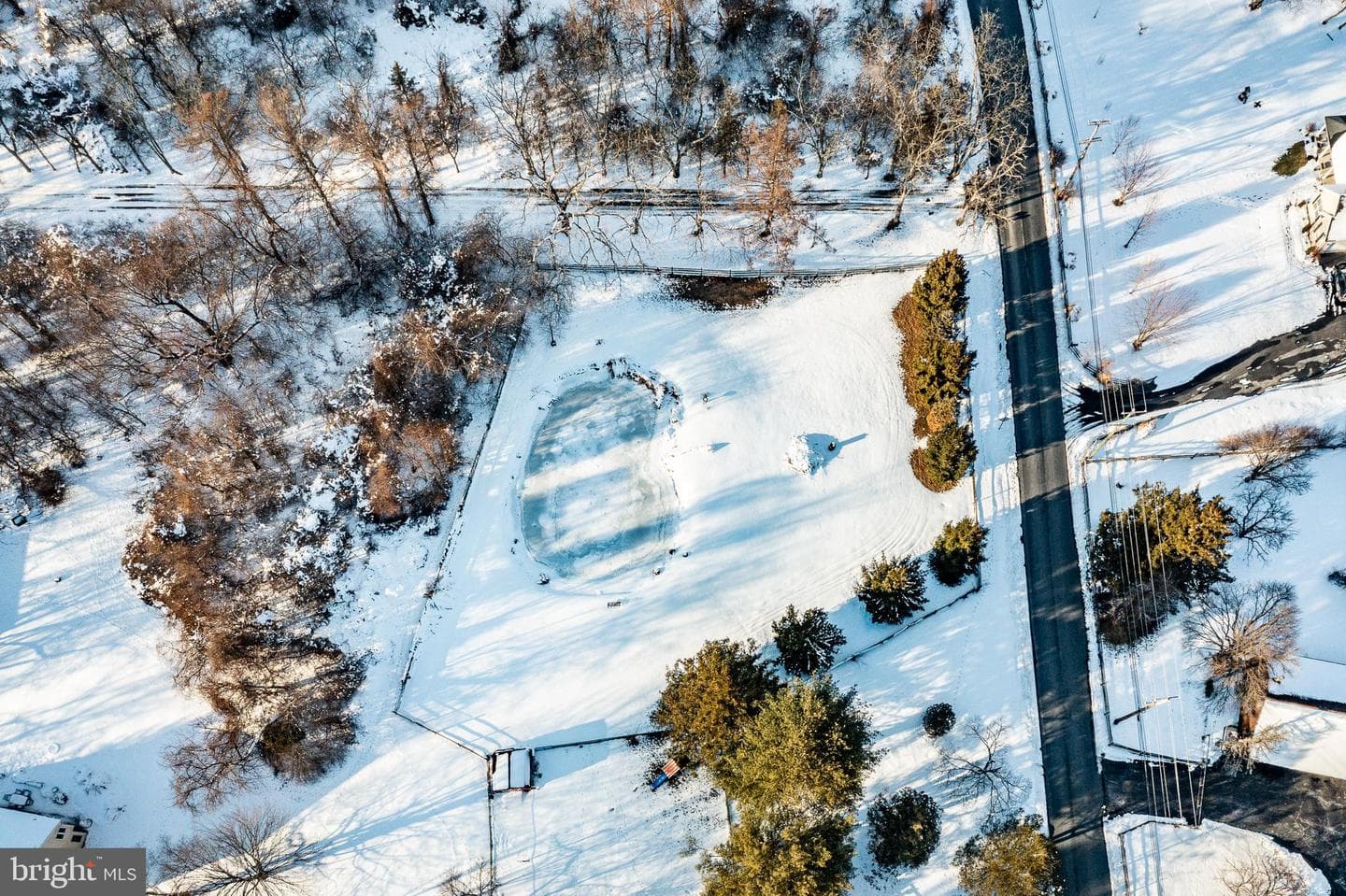 401 Marshall Road photo 40