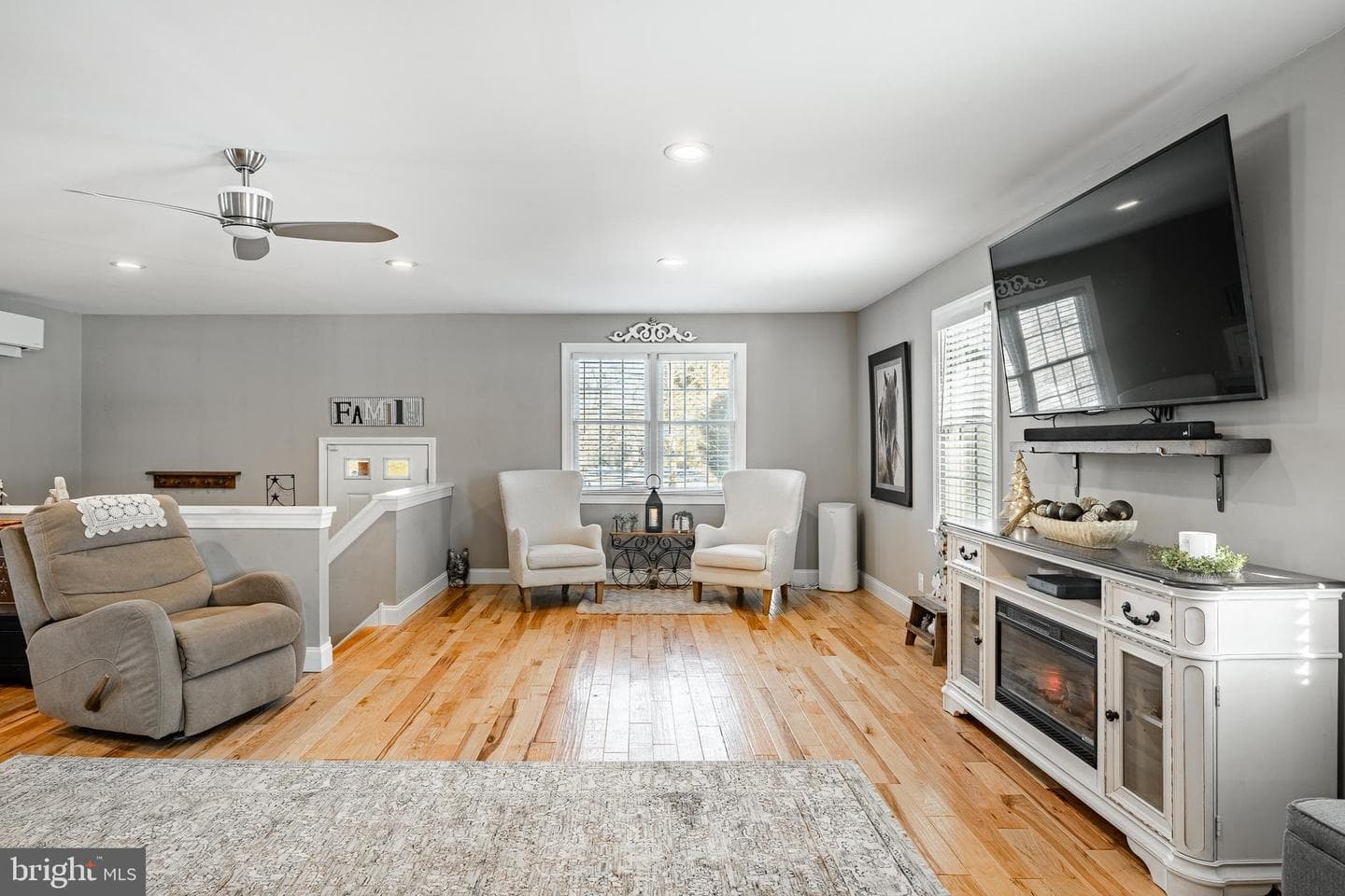 401 Marshall Road photo 5
