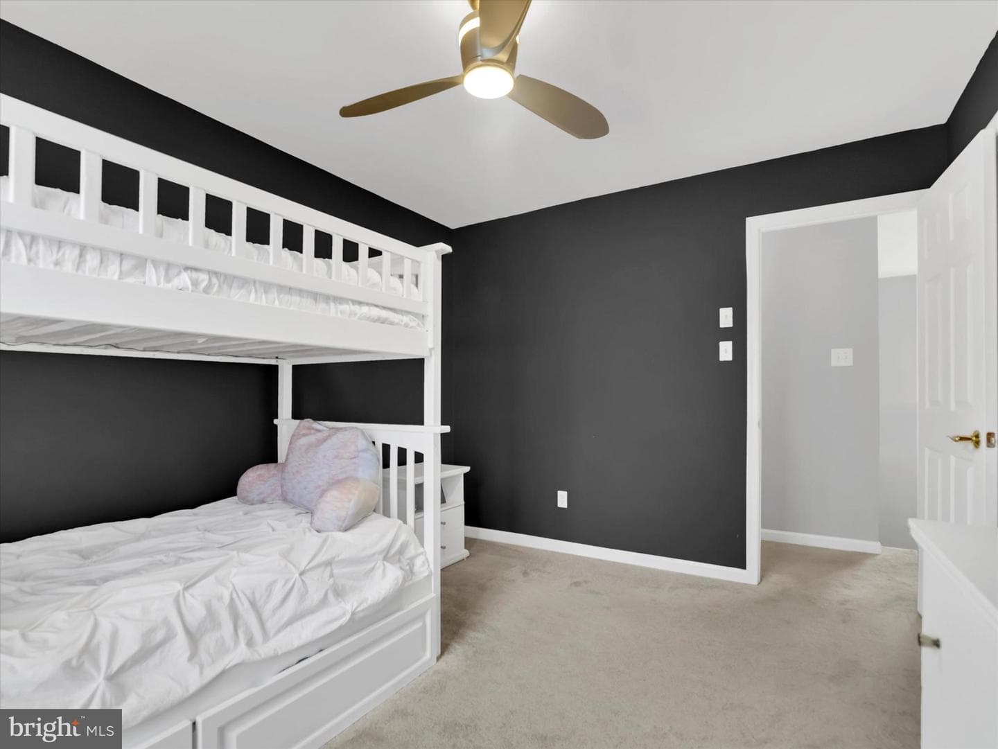 258 Thornridge Drive photo 27