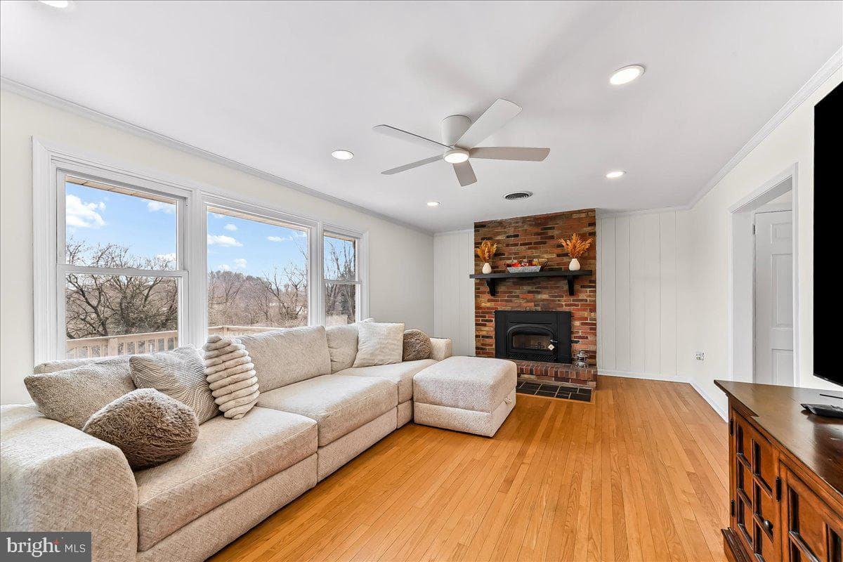 205 Northbank Road photo 10